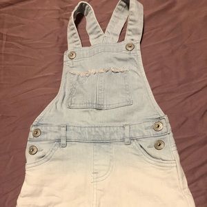 Girls overalls size 3t